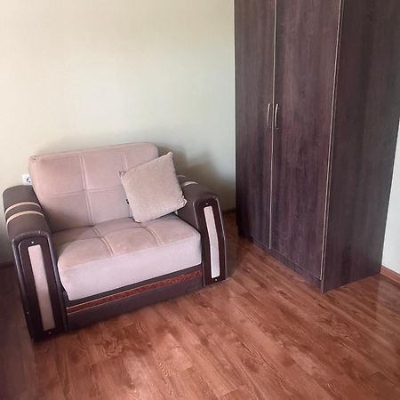Guest House Madonna Kobuleti Εξωτερικό φωτογραφία