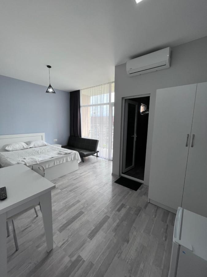 Guest House Madonna Kobuleti Εξωτερικό φωτογραφία